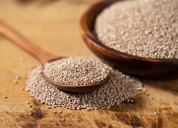 White chia seeds